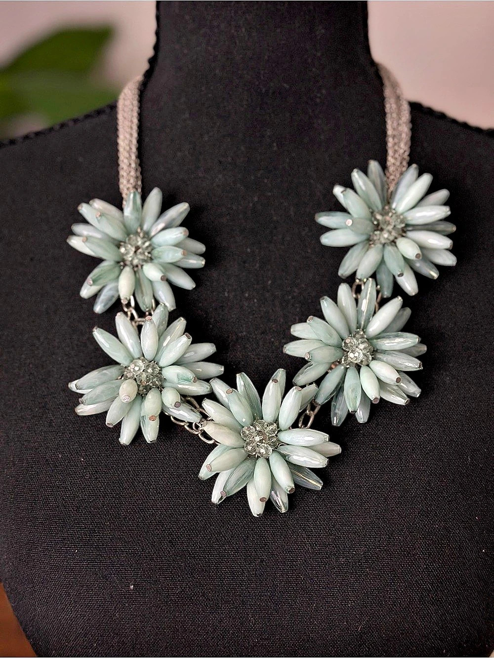 Floral Statement Necklace in Green & Silver Like New